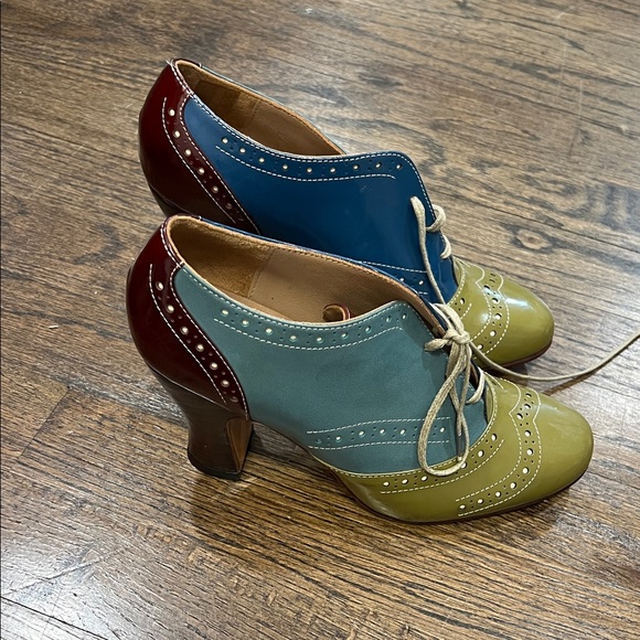 John Fluevog 6.5 - Picture 5 of 6